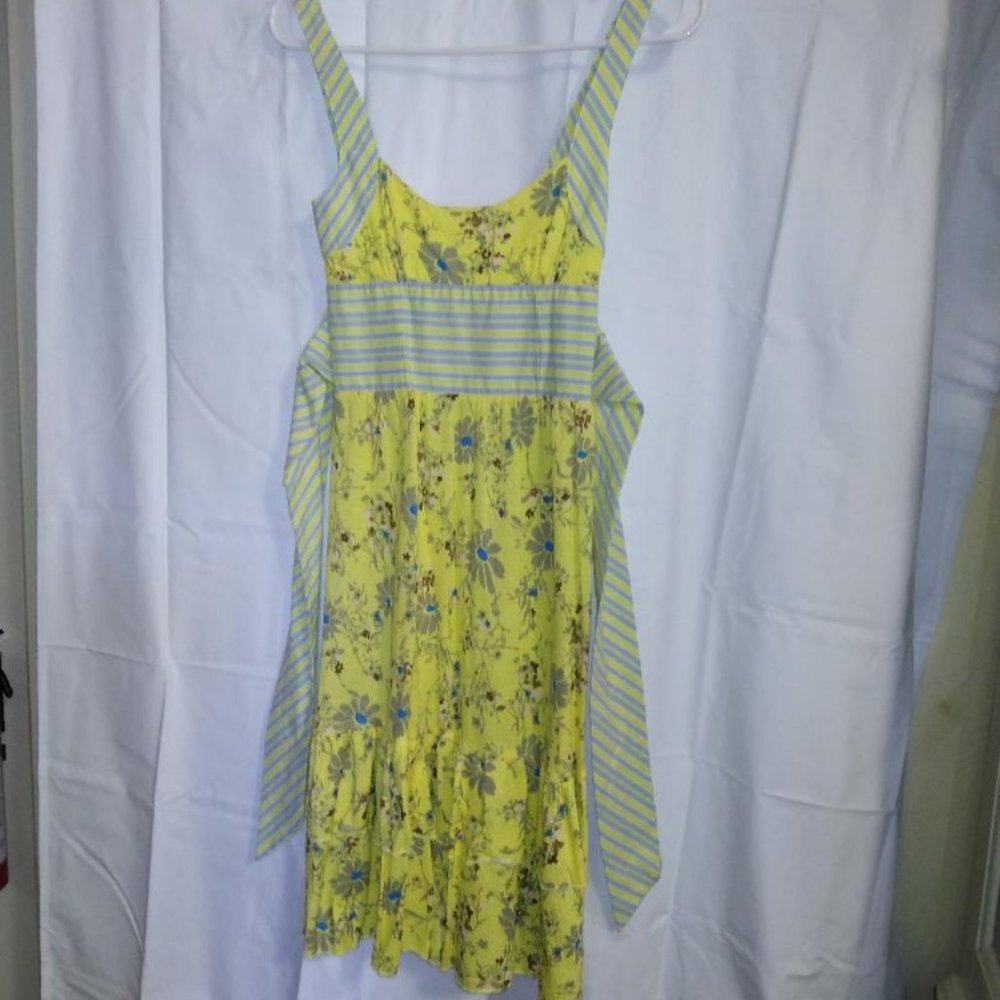Super cute yellow floral sundress by Free People size 0 NWOT!!!